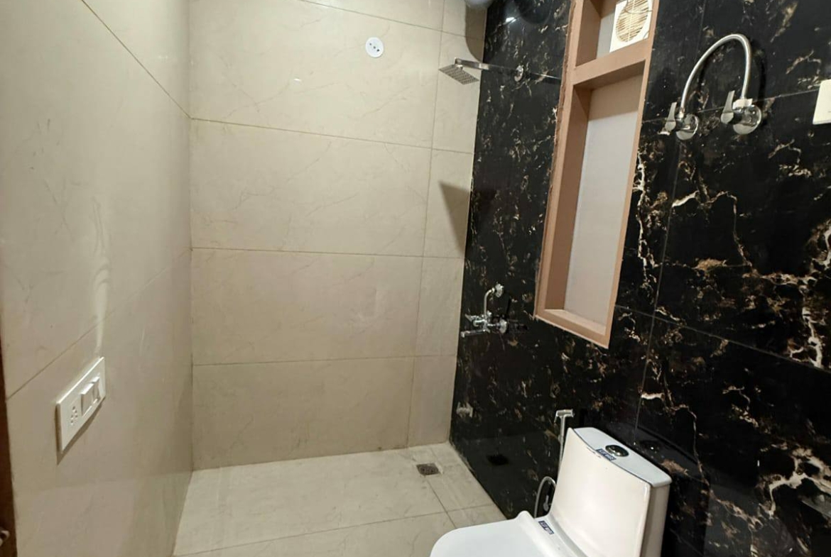 Premium 3 BHK Apartment | Sector 52, Gurgaon Fully Furnished | Ready to Move Prime Location