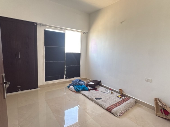 !!…Flat…for…Rent…!!