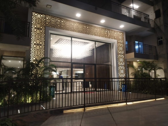 !!…Flat…for…Rent…!!