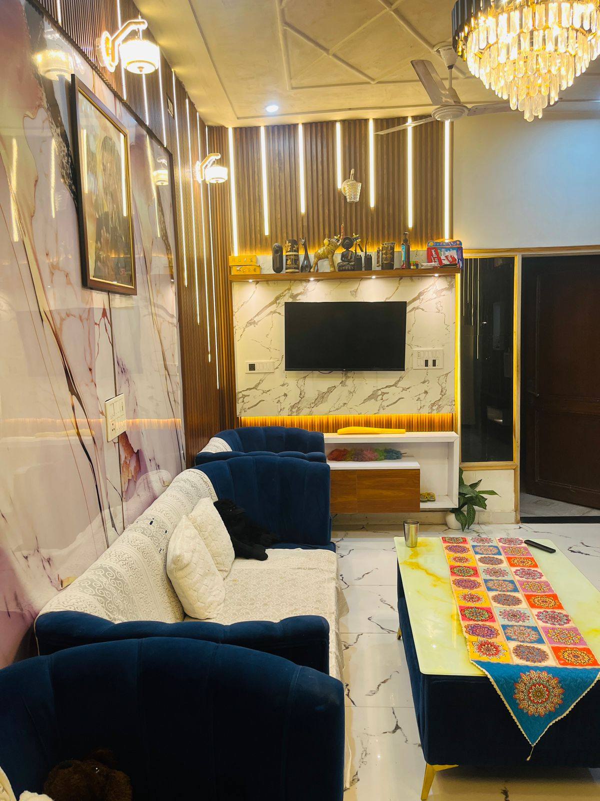 Prime location jad se makan 92.5 gaj 2 manjil