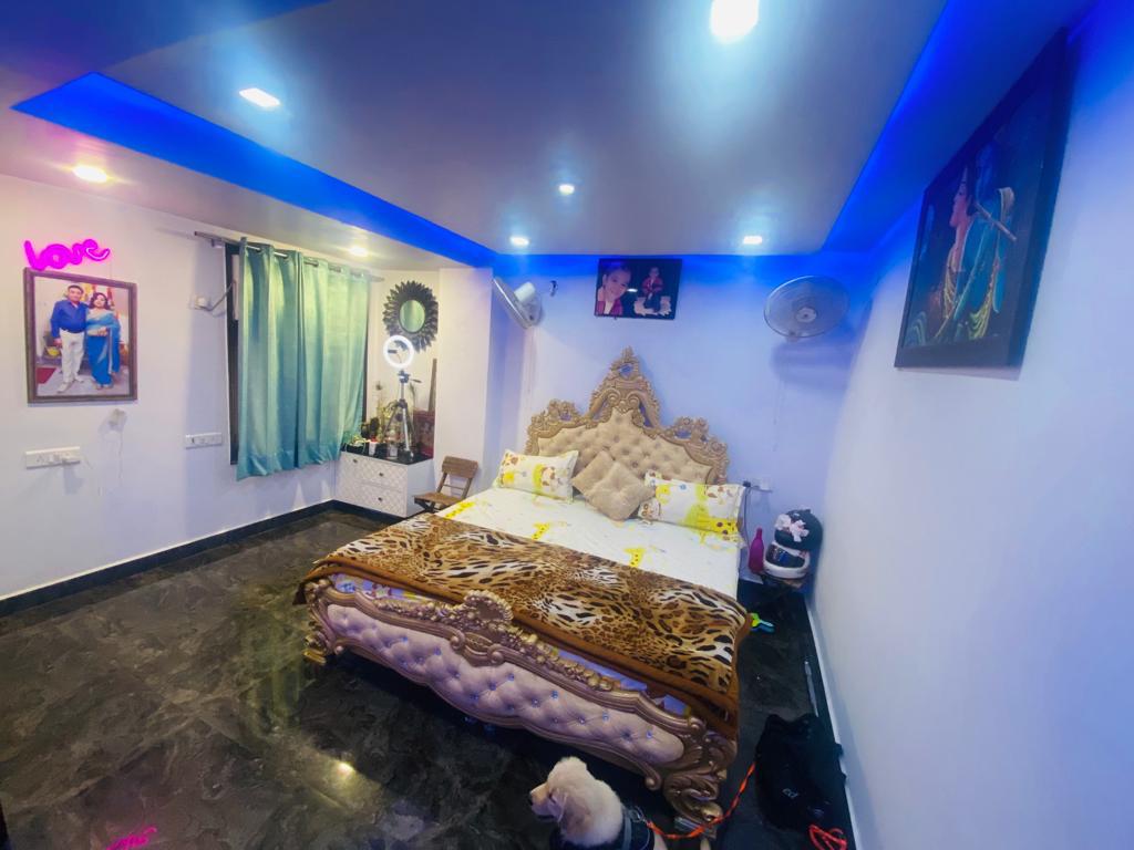 Premium 3BHK HIG Society Flat for Sale ₹1.45 Cr – Rohini, Delhi