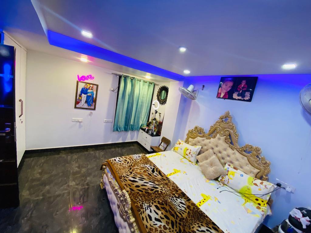 Premium 3BHK HIG Society Flat for Sale ₹1.45 Cr – Rohini, Delhi