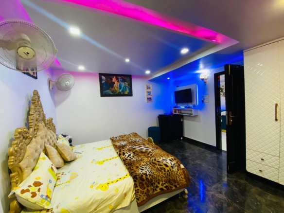 Premium 3BHK HIG Society Flat for Sale ₹1.45 Cr – Rohini, Delhi