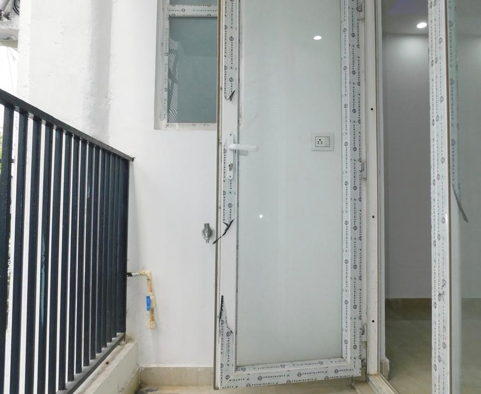 2 bhk flat Gadaipur near Chhatarpur metro station @40 Lakh