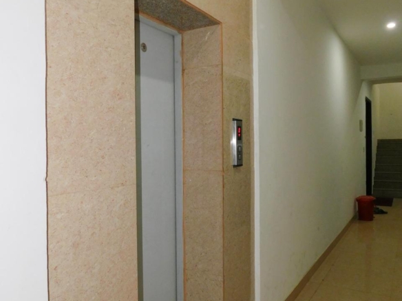2 bhk flat Gadaipur near Chhatarpur metro station @40 Lakh