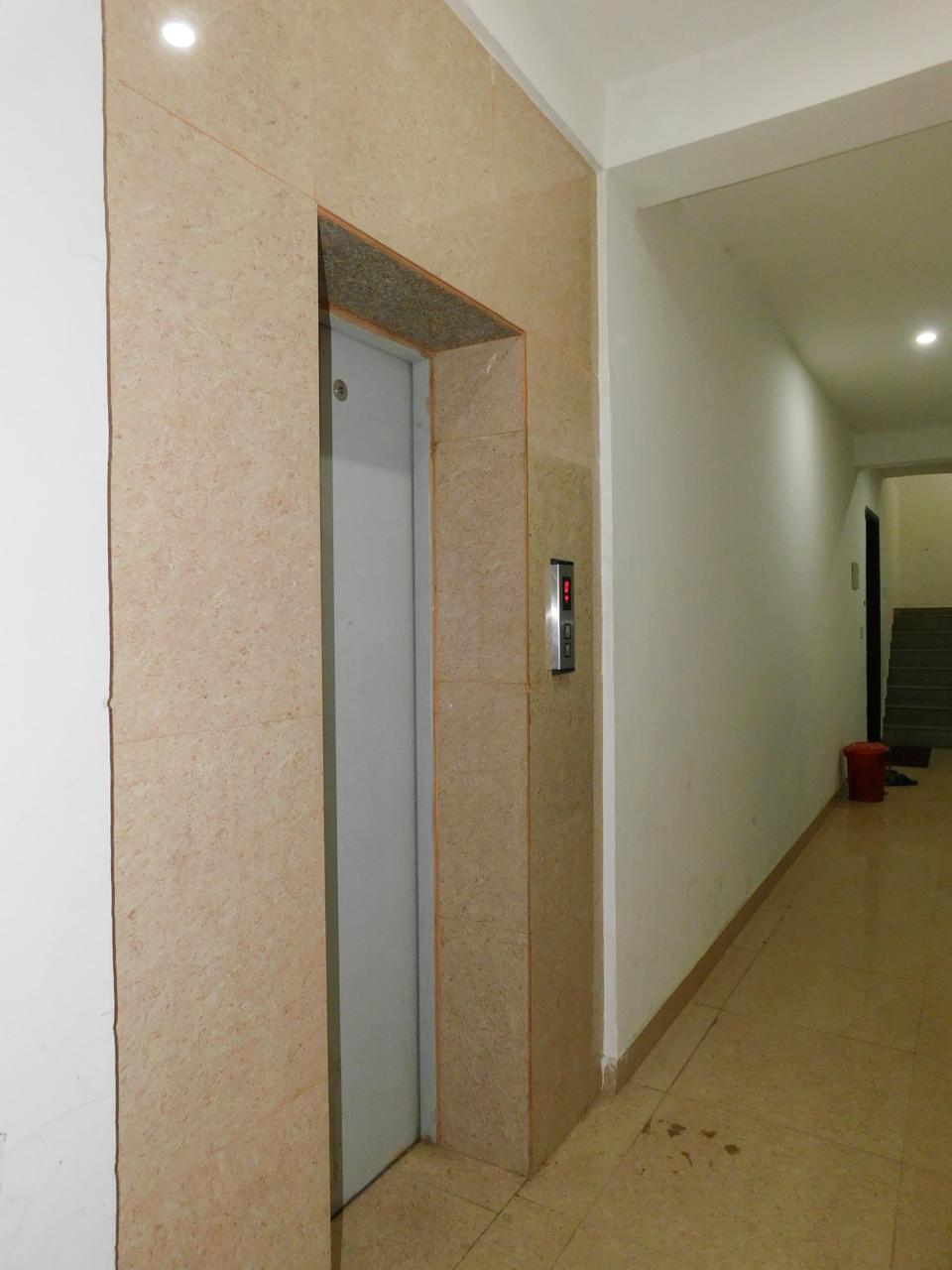 2 bhk flat Gadaipur near Chhatarpur metro station @40 Lakh