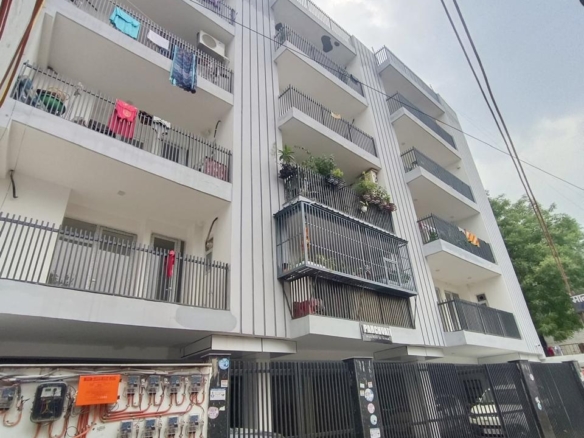 2 bhk flat Gadaipur near Chhatarpur metro station @40 Lakh