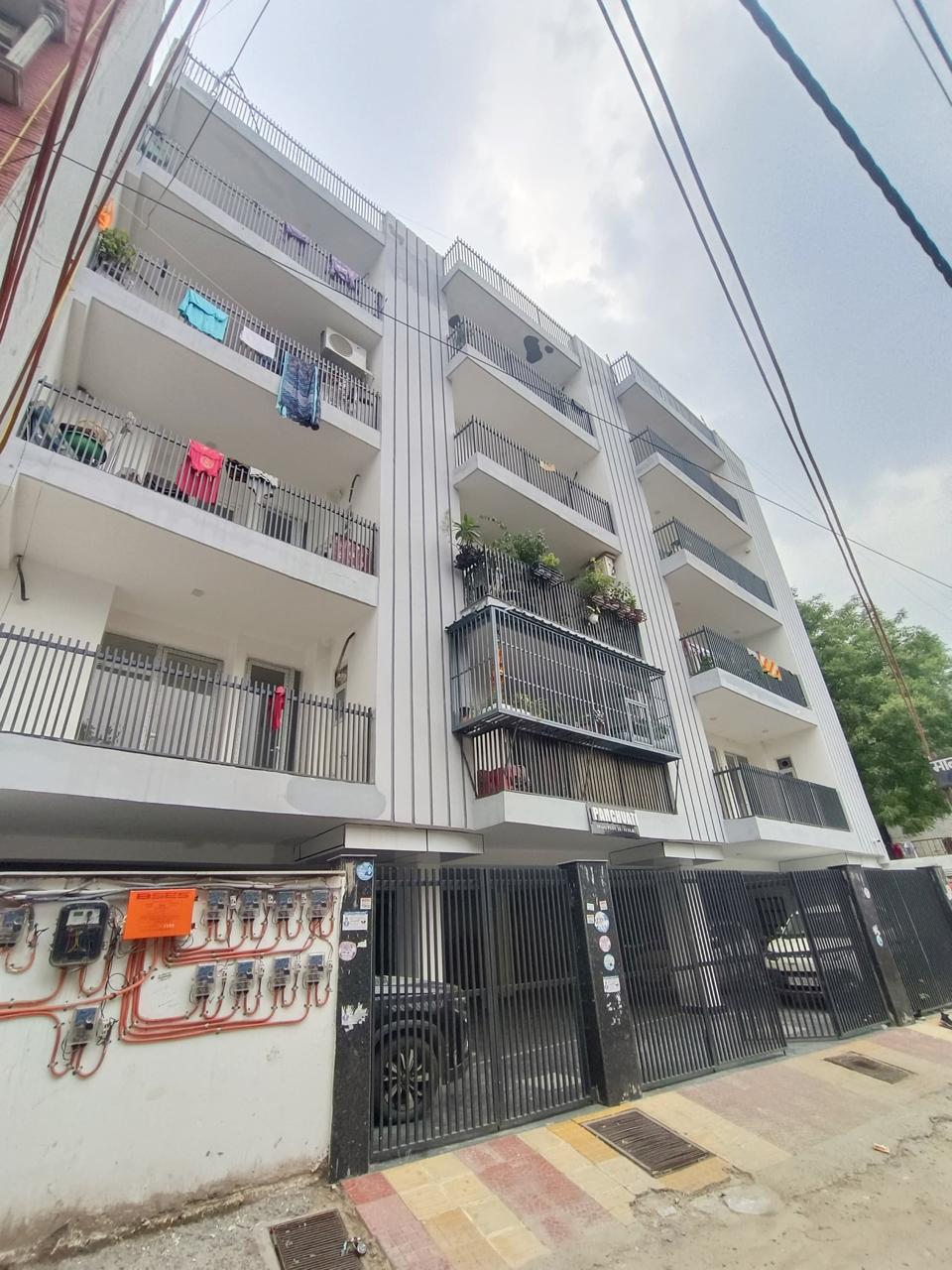 2 bhk flat Gadaipur near Chhatarpur metro station @40 Lakh