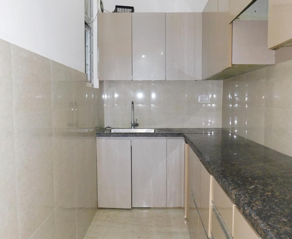 2 bhk flat Gadaipur near Chhatarpur metro station @40 Lakh