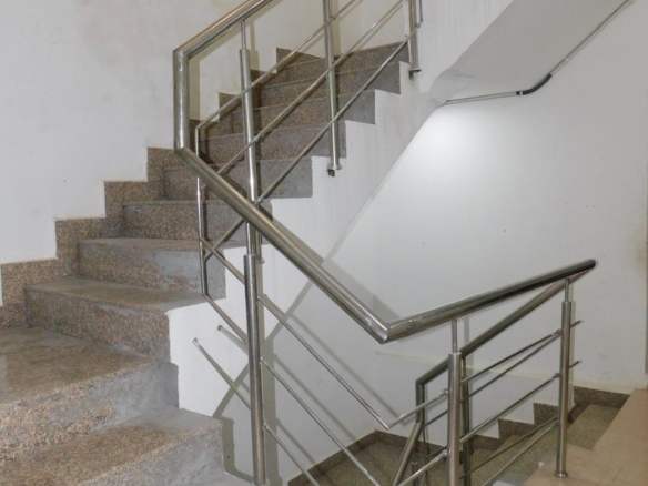2 bhk flat Gadaipur near Chhatarpur metro station @40 Lakh