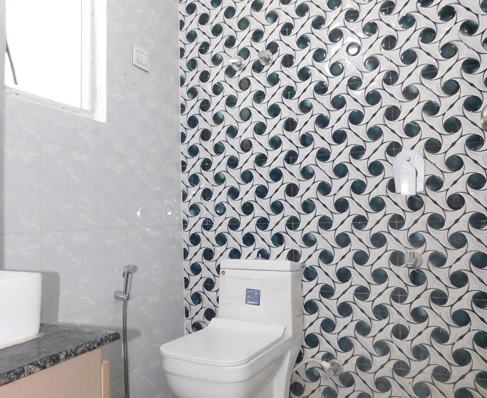 2 bhk flat Gadaipur near Chhatarpur metro station @40 Lakh