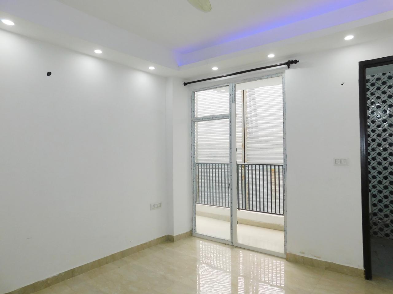2 bhk flat Gadaipur near Chhatarpur metro station @40 Lakh