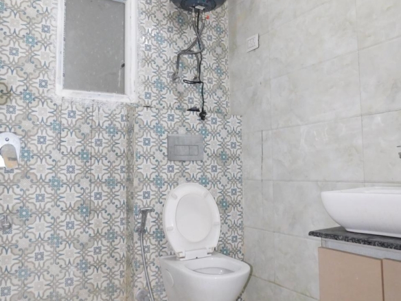 2 bhk flat Gadaipur near Chhatarpur metro station @40 Lakh