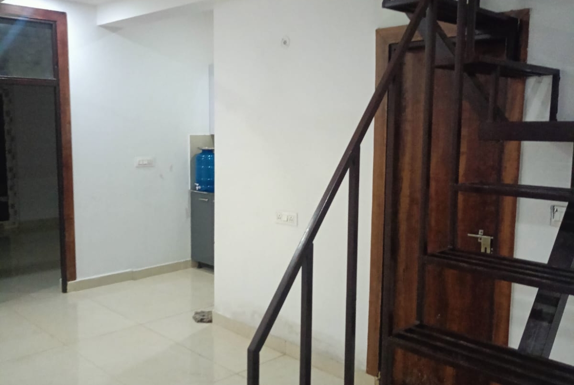 3BHK + Duplex for Sale ₹1.50 Cr – Orchid Heights, Sec 1, Greater Noida West