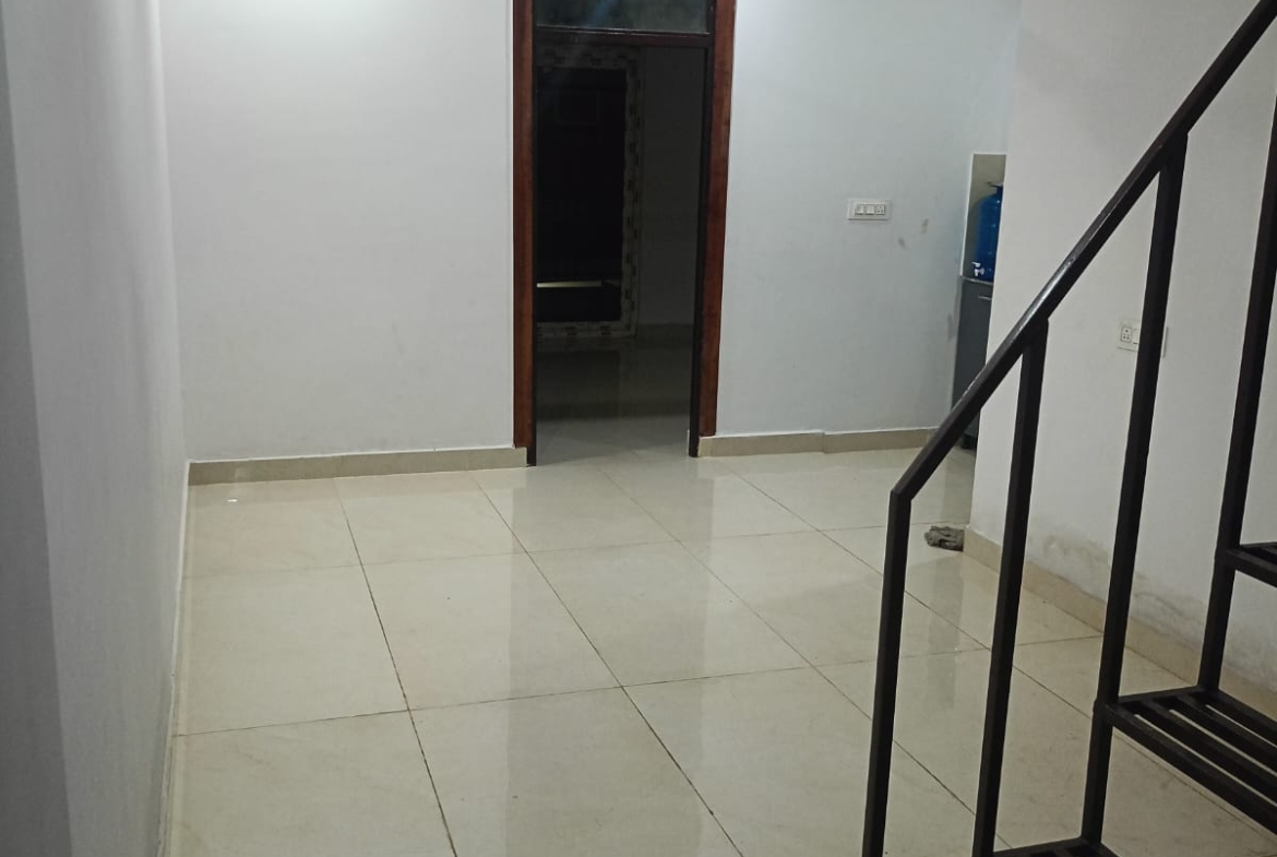 3BHK + Duplex for Sale ₹1.50 Cr – Orchid Heights, Sec 1, Greater Noida West