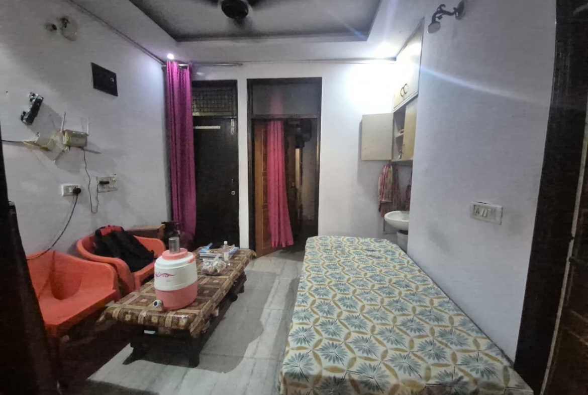 2BHK for Sale – Dwarka Sector 3 @25 Lakhs (Jain Colony Part-III)