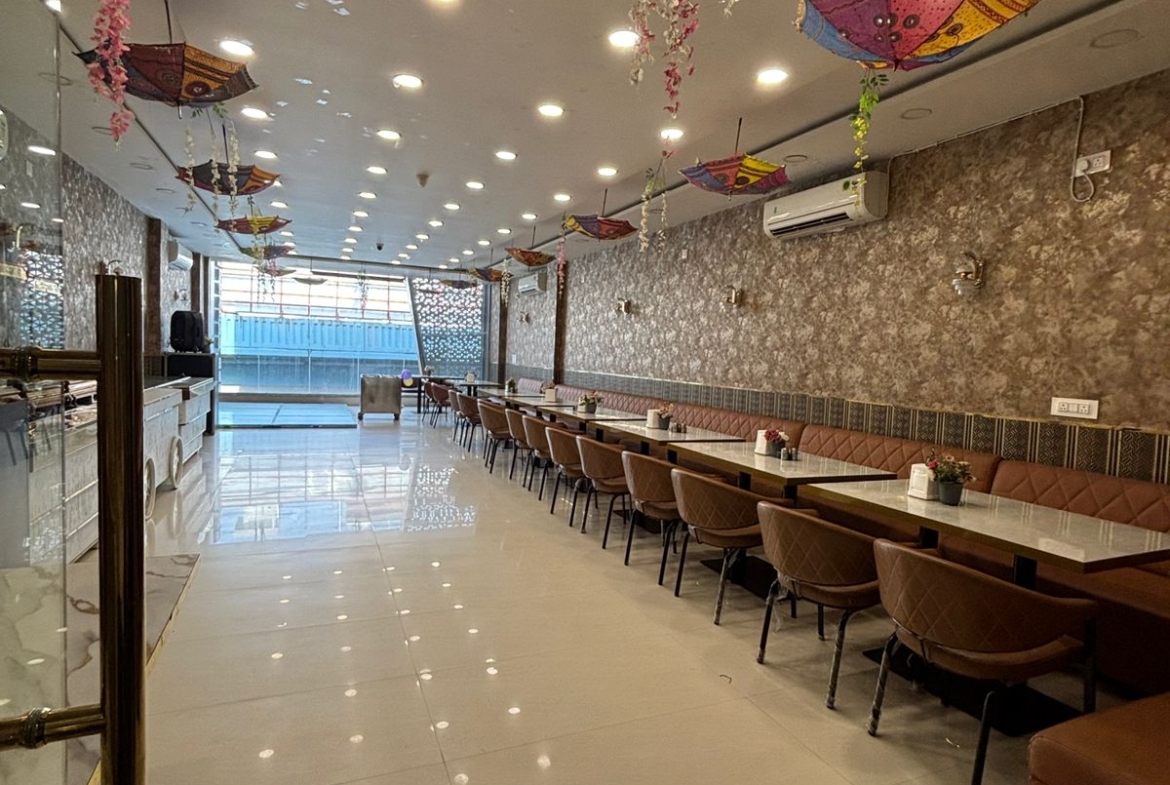 Premium Commercial Building for Sale Near Palam Metro 13.5Cr only | Restaurant • Café • Bakery