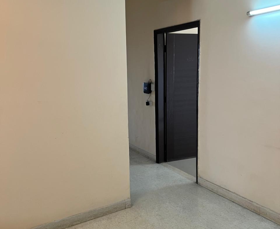 Luxury 4BHK Furnished Flat ₹1.75 Cr for Sale in Sector 37 Faridabad