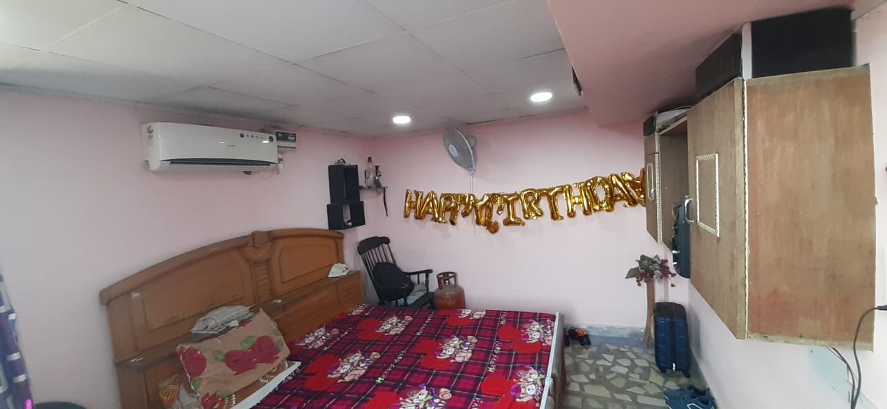3 BHK Top Floor for Sale Only ₹30 Lakhs | Shahdara, Delhi |