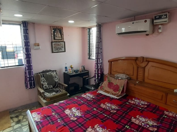 3 BHK Top Floor for Sale Only ₹30 Lakhs | Shahdara, Delhi |