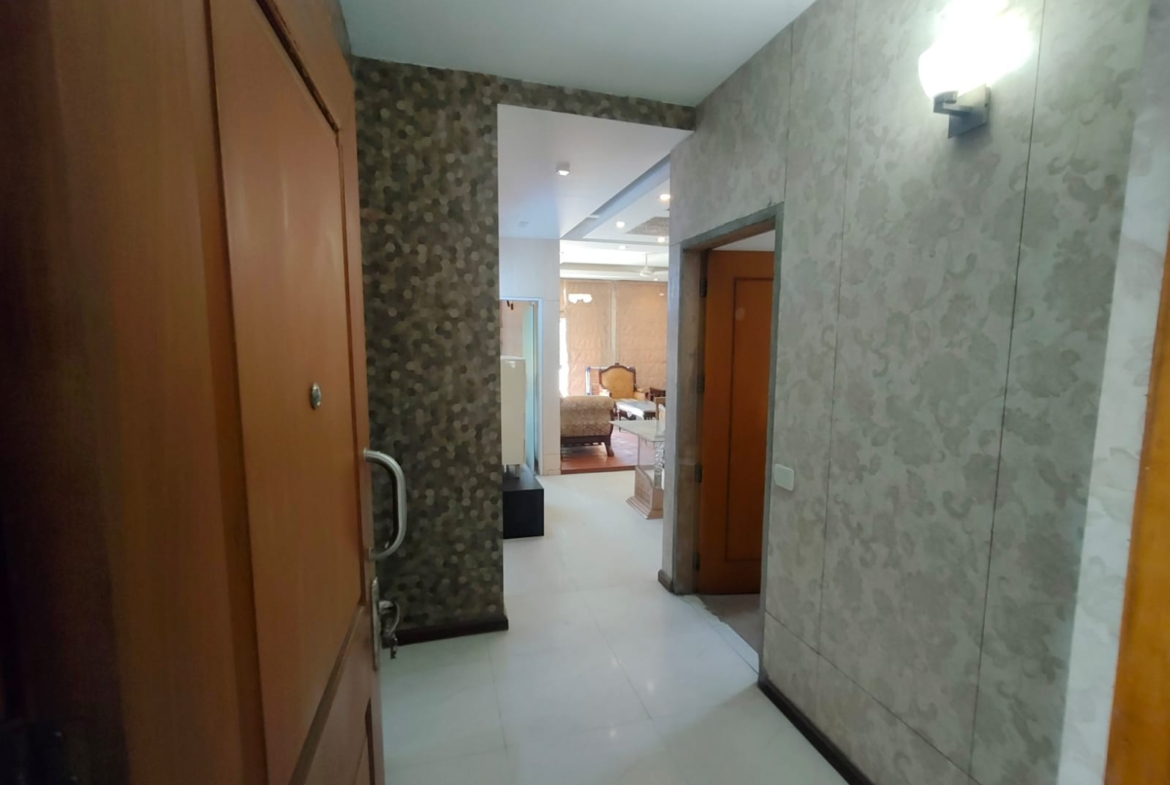 3 BHK fully Furnished flat in Vasant Vihar for rent @1,20,000
