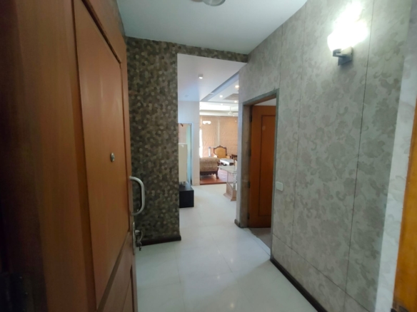 3 BHK fully Furnished flat in Vasant Vihar for rent @1,20,000
