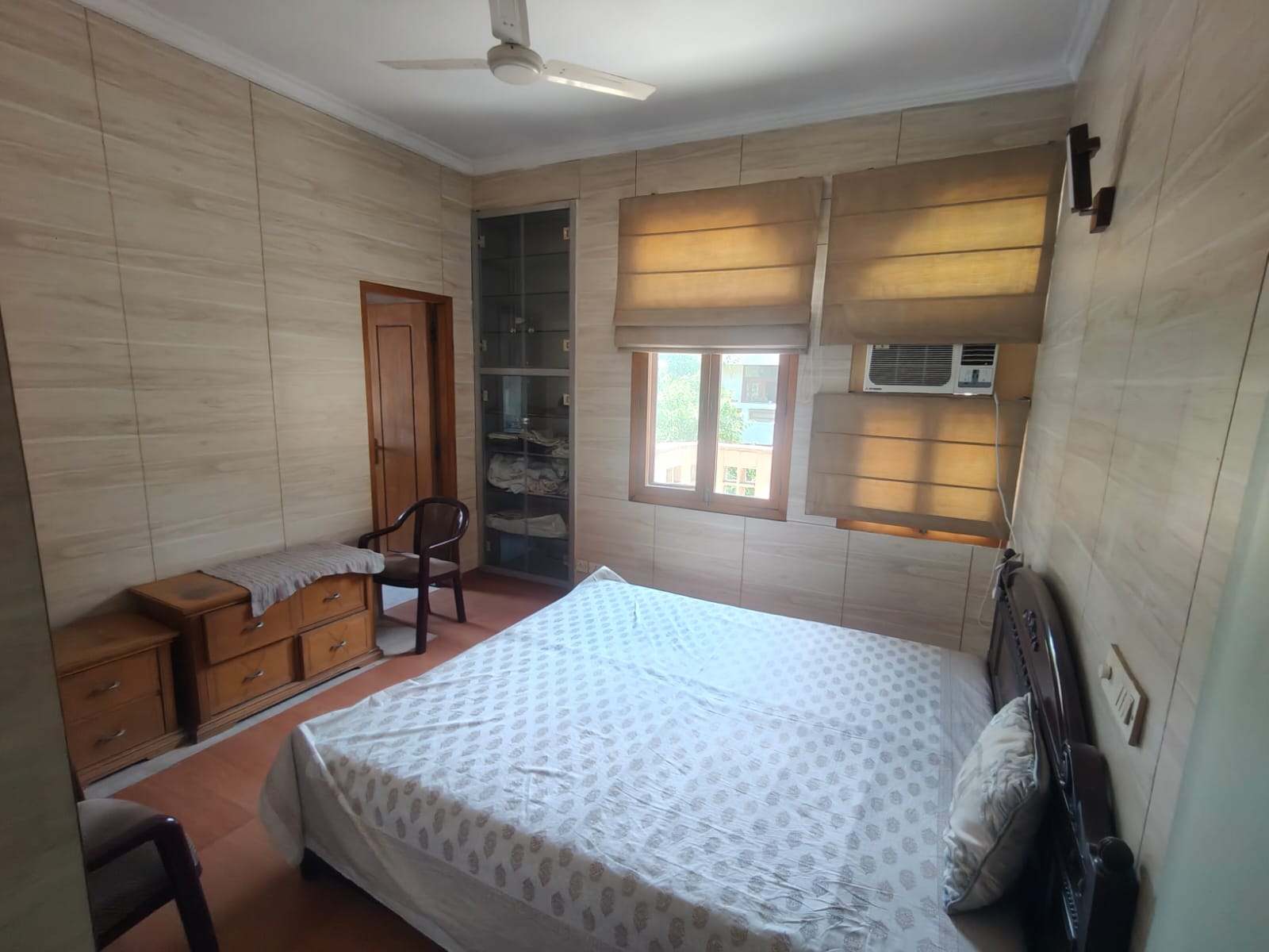 3 BHK fully Furnished flat in Vasant Vihar for rent @1,20,000