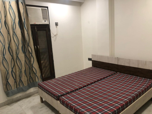 Premium 2 BHK Flat on Rent in Janakpuri