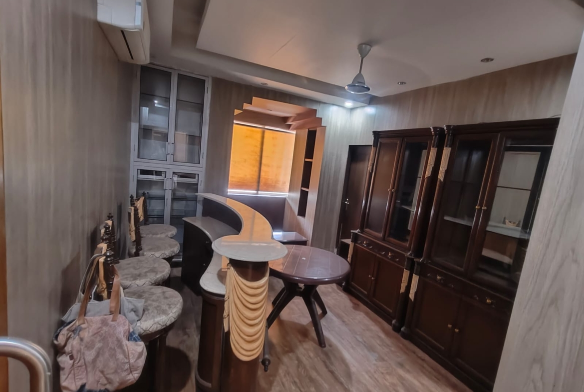 3 BHK fully Furnished flat in Vasant Vihar for rent @1,20,000